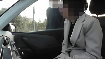 Amateur Wife Indulges In Public Car Parking And Receives Help From A Voyeur After Work - Misscreamy