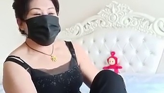 Mature Asian Cougar Seeks Sex