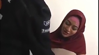 Arab Mom With Big Ass Gets Fucked Hard By Mature Man